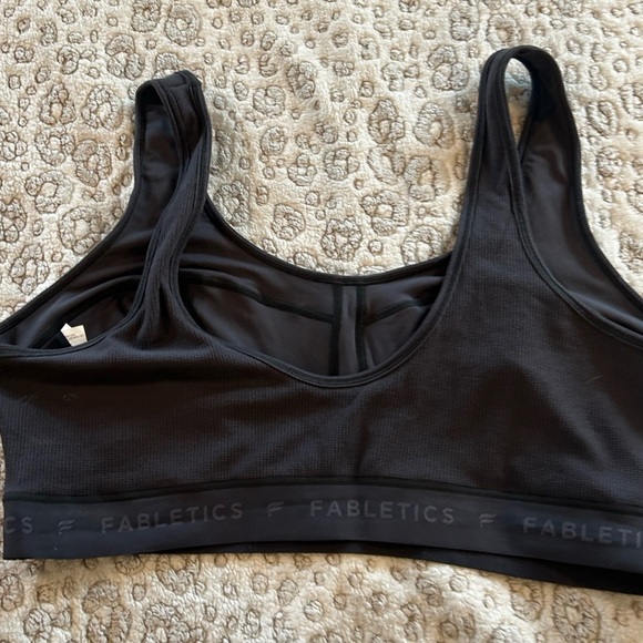 Fabletics Black Sports Bra Seamless Moisture-Wicking Design - Picture 5 of 6